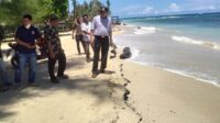 Abrasi Pantai Pasir Putih Sawang Indah Mengkhawatirkan