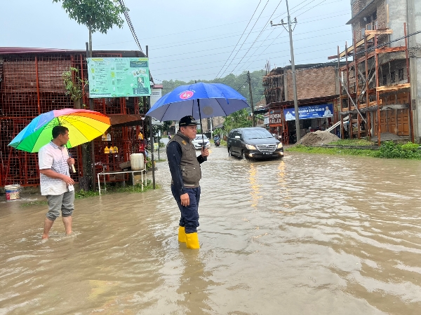 Pj Bupati Abdya Tinjau Lokasi Banjir Luapan